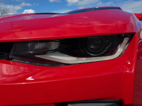 Used 2018 Chevrolet Camaro SS RWD image 32