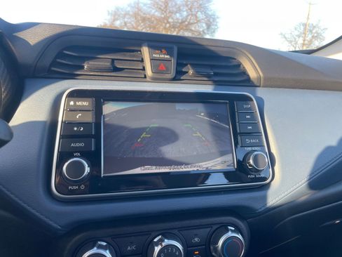 Used 2025 Nissan Versa SV image 23