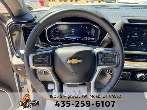 Used 2024 Chevrolet Silverado 2500 LT AWD/4WD image 20