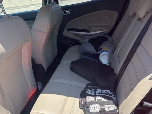 Used 2021 Ford EcoSport Titanium FWD image 14