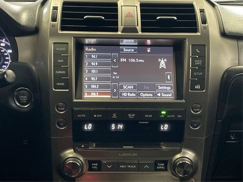 Used 2015 Lexus GX 460 image 17