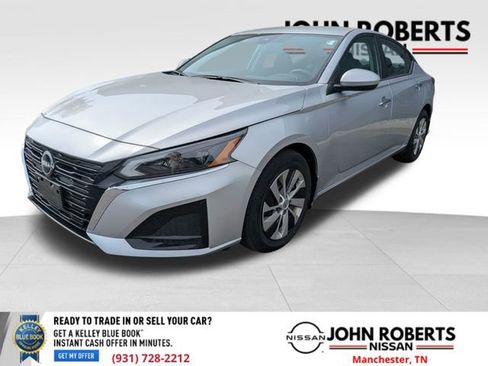 Used 2023 Nissan Altima 2.5 S FWD image 2