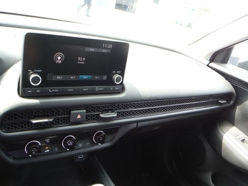 Used 2024 Honda HR-V LX image 13