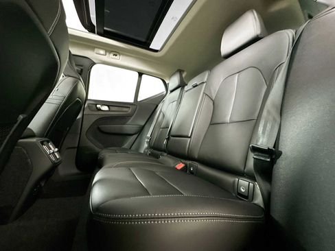 Used 2025 Volvo XC40 B5 Plus w/ Climate Package image 22