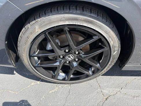 Used 2024 Honda Civic Sport image 10