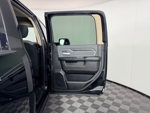 Used 2020 RAM 2500 Big Horn w/ Level 1 Equipment Group image 28