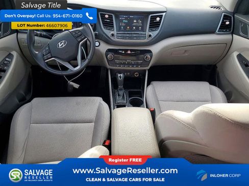 Used 2018 Hyundai Tucson Value w/ Cargo Package image 11