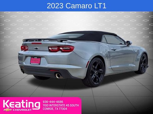 Used 2023 Chevrolet Camaro LT w/ Technology Package RWD image 7