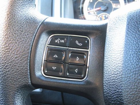 Used 2018 RAM 1500 Express image 21