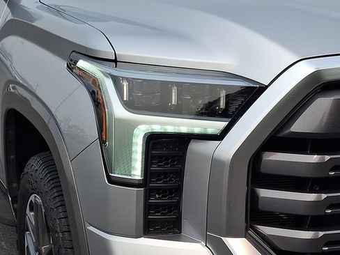 Used 2022 Toyota Tundra Limited AWD/4WD image 11