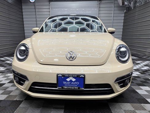 Used 2019 Volkswagen Beetle 2.0T Final Edition SEL FWD image 4