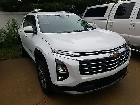 Certified 2025 Chevrolet Equinox LT w/ Convenience Package II FWD image 4