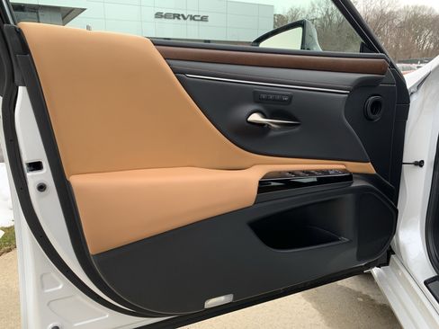 Certified 2025 Lexus ES 350 ES 350 image 14