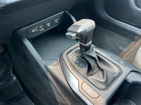 Used 2025 Kia K4 FWD image 36