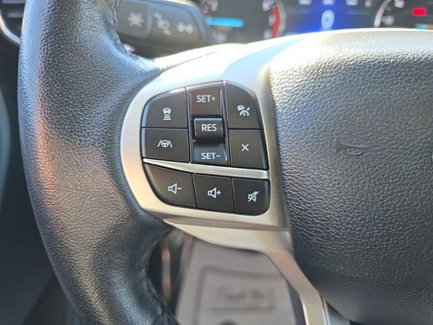 Used 2023 Ford Explorer Limited image 23