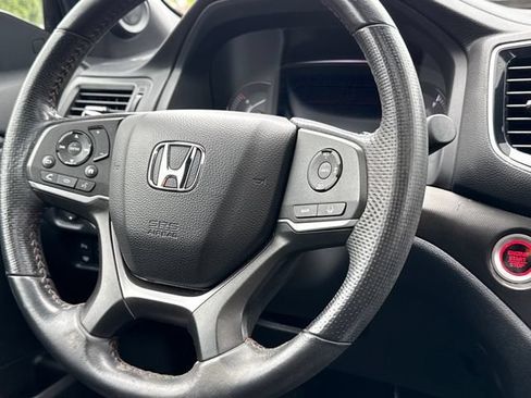 Used 2023 Honda Passport TrailSport image 12