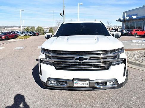Used 2020 Chevrolet Silverado 1500 High Country w/ Technology Package image 2