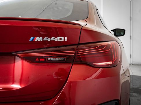 Used 2025 BMW M440i image 9
