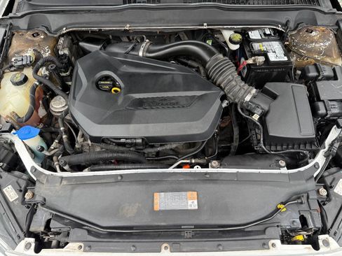 Used 2013 Ford Fusion SE FWD image 33