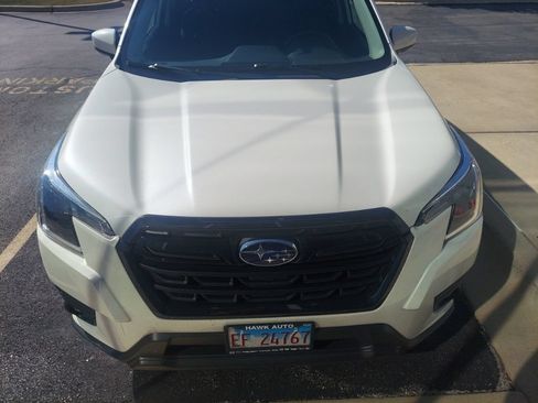 Used 2024 Subaru Forester Premium AWD/4WD image 5