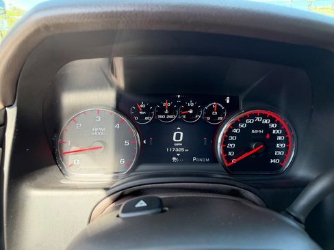 Used 2015 GMC Yukon Denali w/ Premium Package image 10