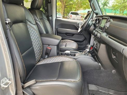 Used 2021 Jeep Wrangler Unlimited Sahara image 23