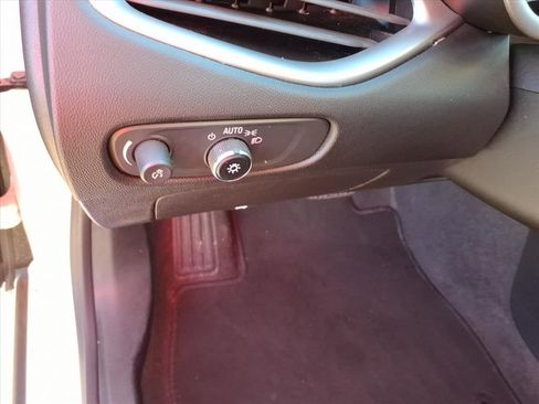 Used 2024 Chevrolet Malibu LT image 26