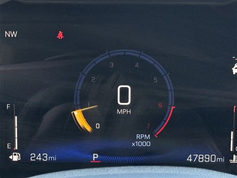 Certified 2025 Chevrolet Trax LT image 15