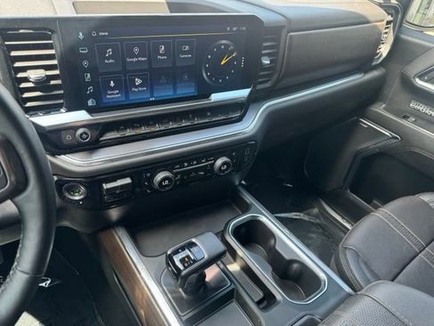 Certified 2024 Chevrolet Silverado 1500 High Country AWD/4WD image 15