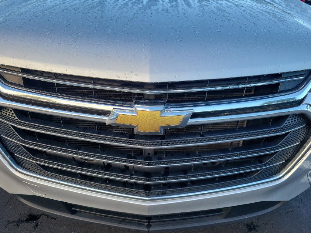 Used 2020 Chevrolet Traverse LT FWD image 7