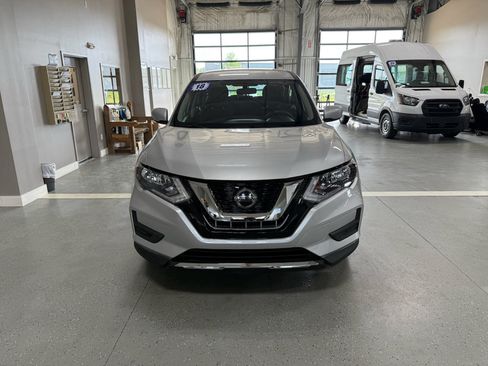 Used 2018 Nissan Rogue S AWD/4WD image 3
