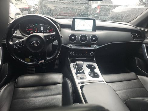 Used 2018 Kia Stinger GT2 AWD/4WD image 17