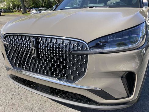 New 2025 Lincoln Aviator Reserve image 10