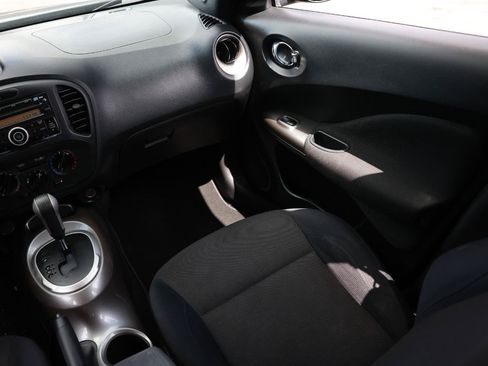 Used 2013 Nissan Juke S w/ Sport Pkg FWD image 22