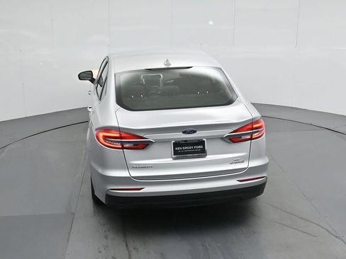 Certified 2019 Ford Fusion SE FWD image 40