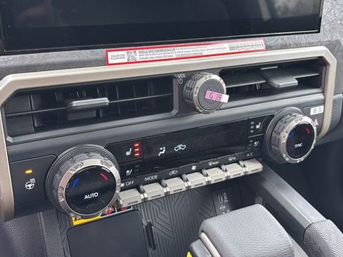 New 2025 Toyota Tacoma Limited image 19