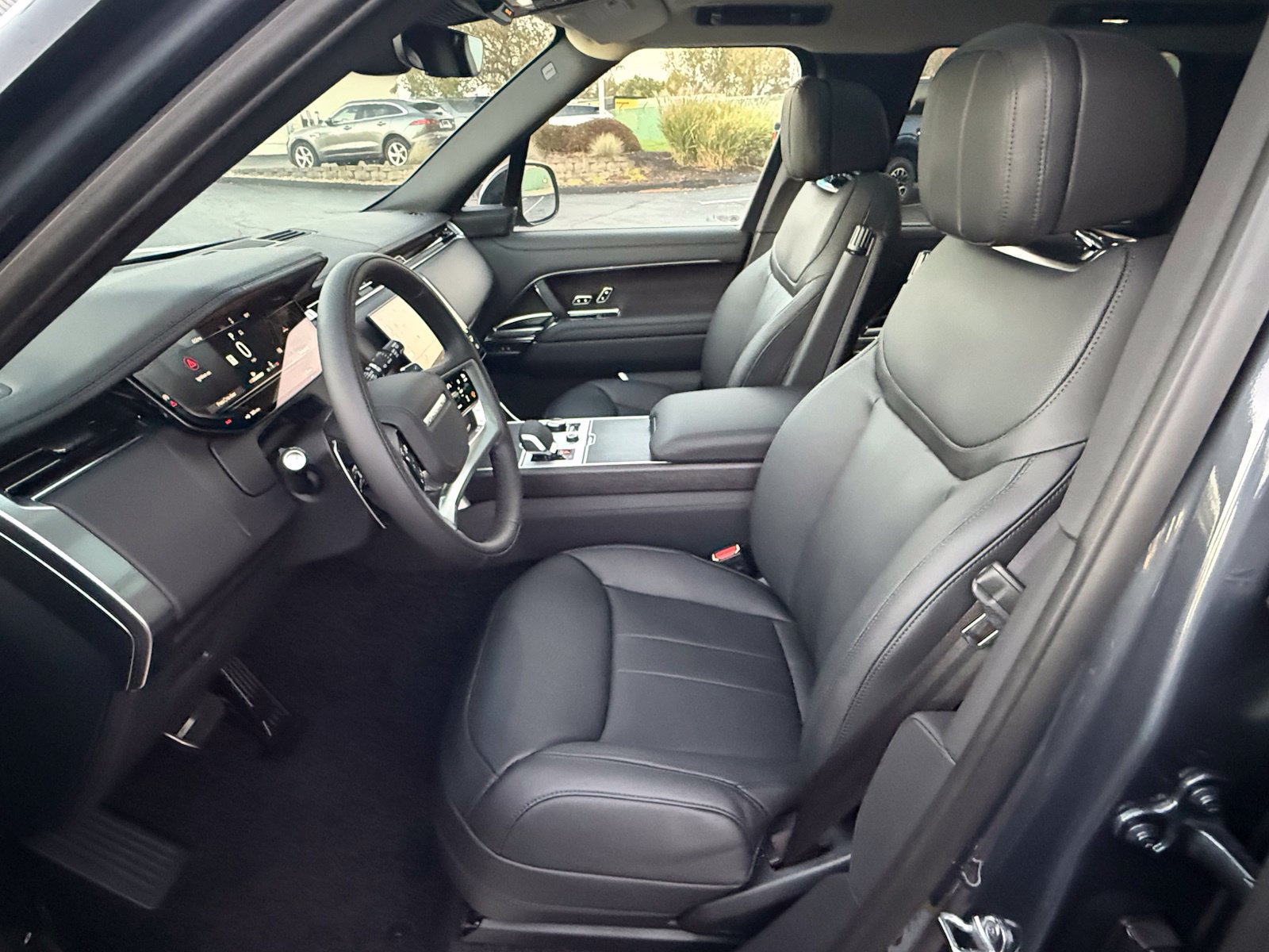 New 2027 Land Rover Range Rover SE AWD/4WD image 14