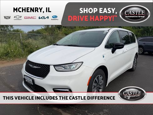 Used 2024 Chrysler Pacifica Limited FWD image 1