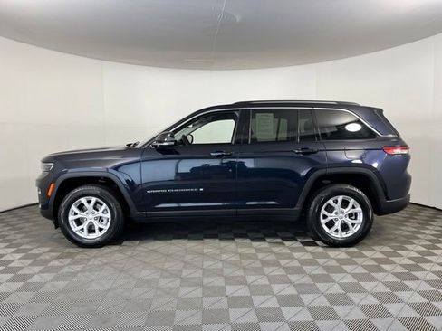 Used 2023 Jeep Grand Cherokee Limited AWD/4WD image 4