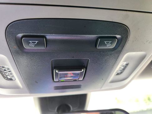 Used 2024 Toyota Camry SE image 32