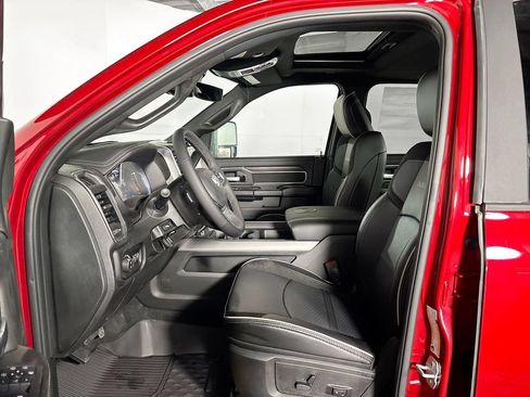 New 2026 RAM 2500 Laramie w/ Sport Appearance Package AWD/4WD image 11