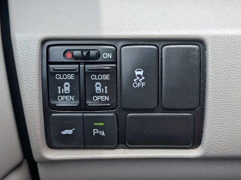 Used 2012 Honda Odyssey Touring image 13