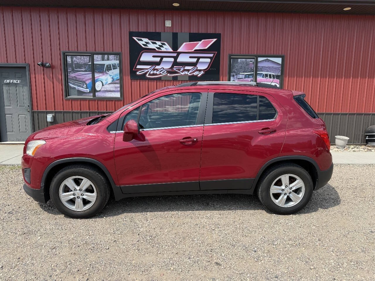 Used 2015 Chevrolet Trax LT w/ LT Plus Package FWD image 1