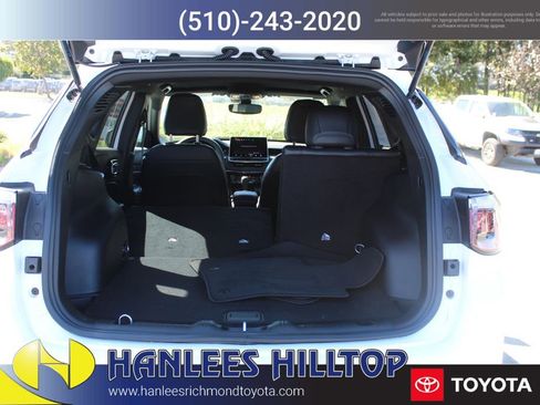 Used 2026 Jeep Compass Latitude image 10
