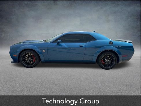 Used 2022 Dodge Challenger R/T Scat Pack RWD image 5