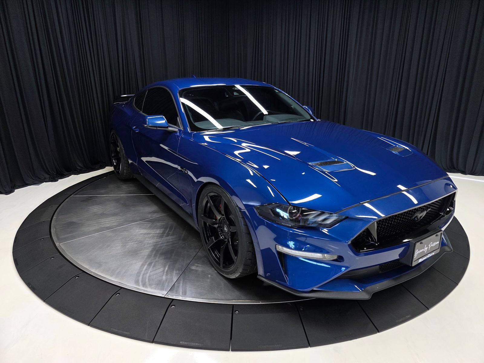 Used 2022 Ford Mustang GT Premium w/ Equipment Group 401A RWD image 8