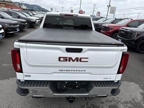 Used 2021 GMC Sierra 1500 SLT AWD/4WD image 8