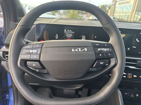 New 2026 Kia Sportage X-Line w/ X-Line Premium Package image 18