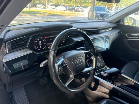 Used 2021 Audi e-tron Premium w/ Convenience Plus Package AWD/4WD image 12