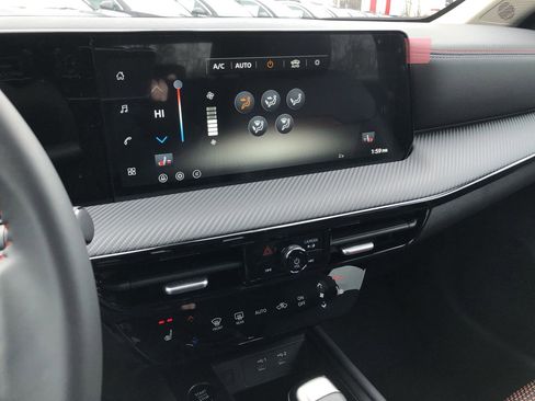 New 2026 Nissan Kicks SR w/ Cold Weather Package image 29